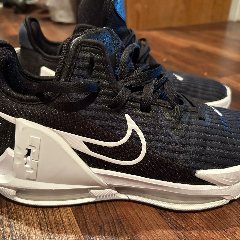 LeBron Nike men’s basketball shoes